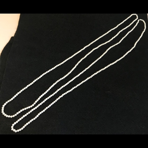 2 strands of faux pearls - Picture 4 of 7